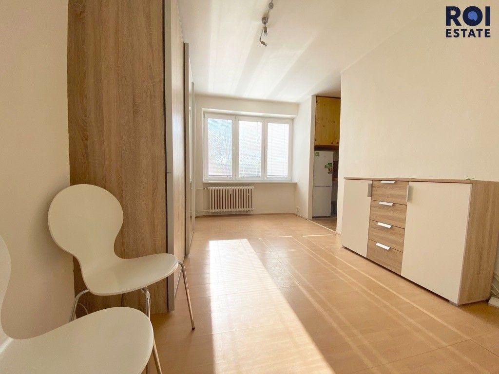 1+kk, Michelangelova, Praha, 24 m²