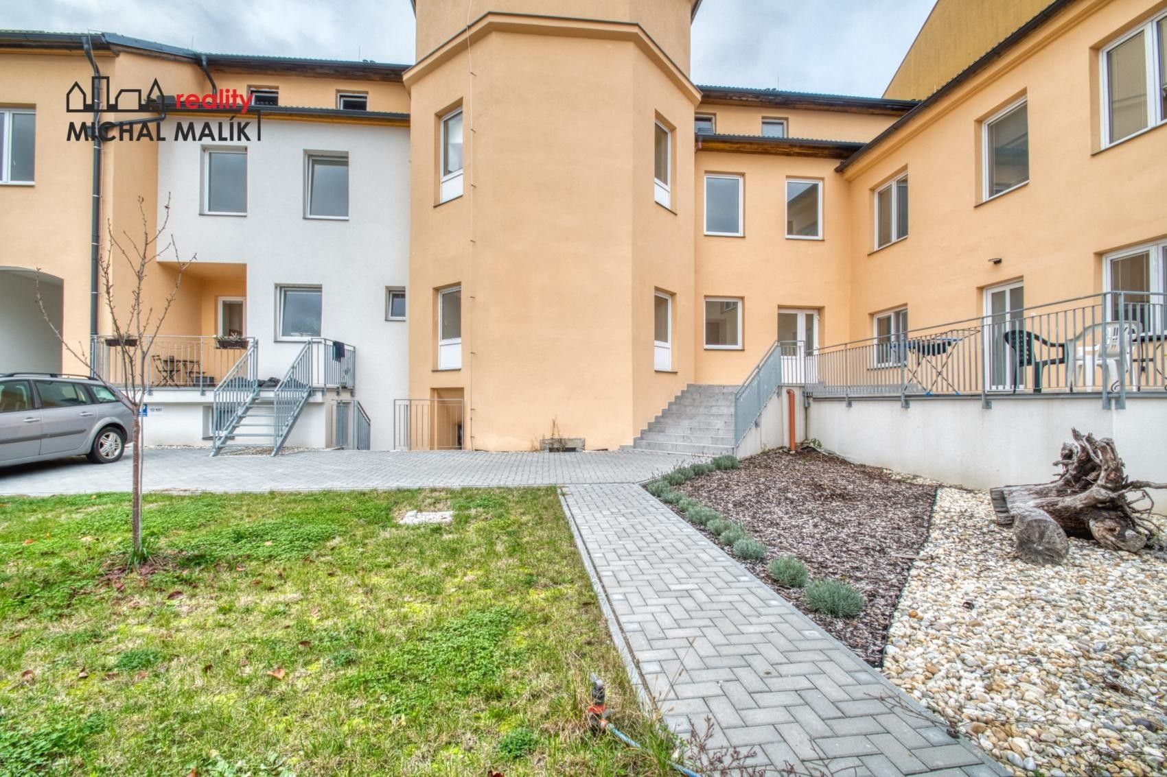 2+kk, Třída Československé armády, Hranice, 55 m²