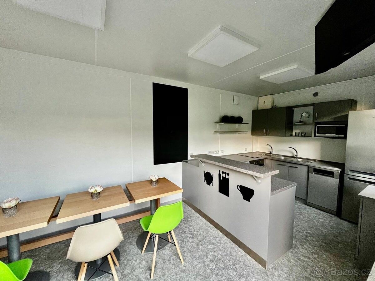 Prodej restaurace - Luhačovice, 763 26