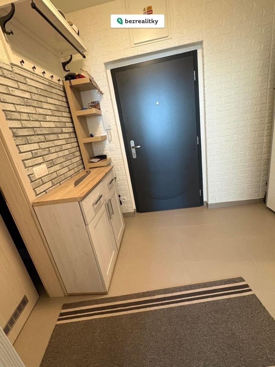 1+kk, Škrábkových 882, Praha Letňany, 43 m² - 2