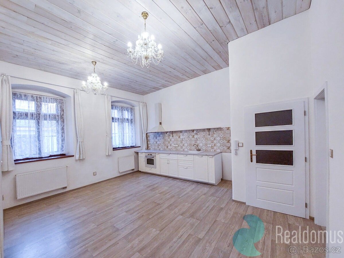 Byty, Tábor, 390 01