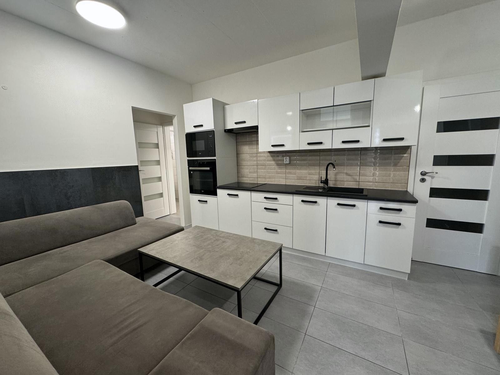 2+kk, Třinecká, Praha, 51 m² - 1