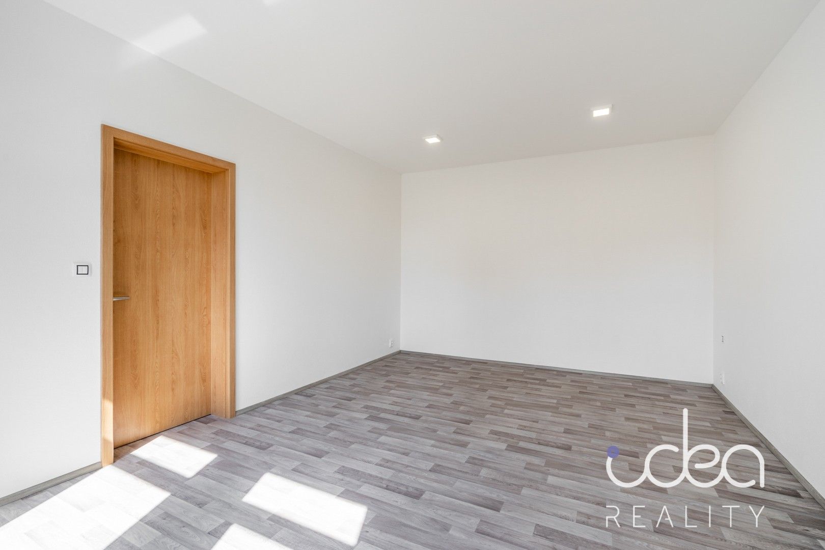 Pronájem byt 2+kk - Radyňská, Plzeň, 47 m²