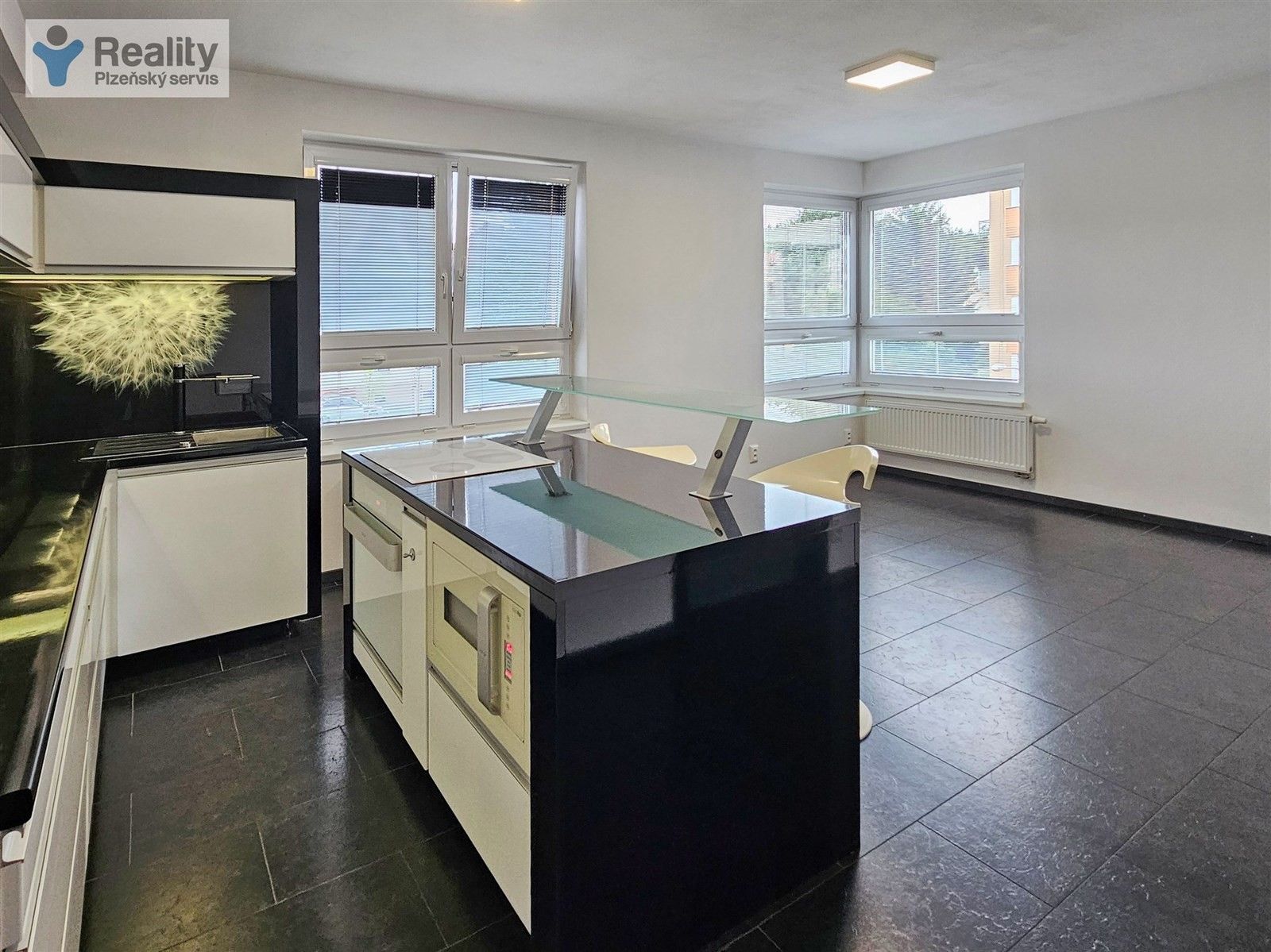 2+kk, Květná, Plzeň, 49 m²