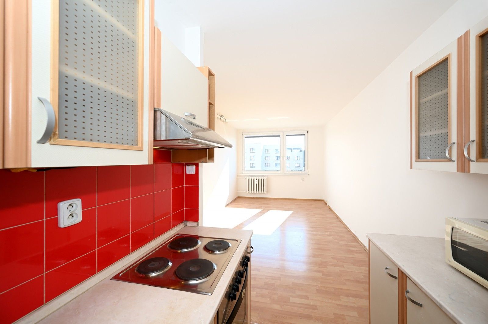 Pronájem byt 2+kk - Zelenohorská 507, Praha, 43 m²