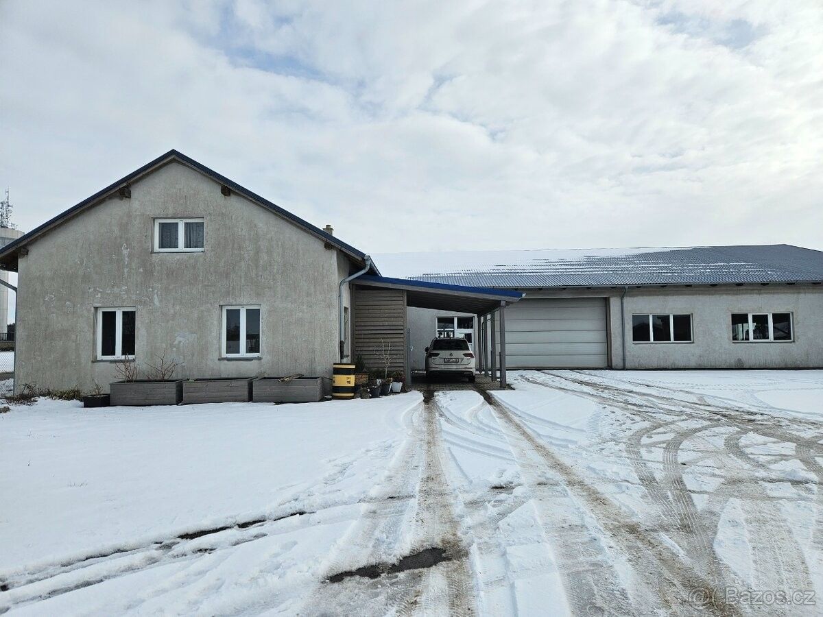 Sklady, Tábor, 390 02