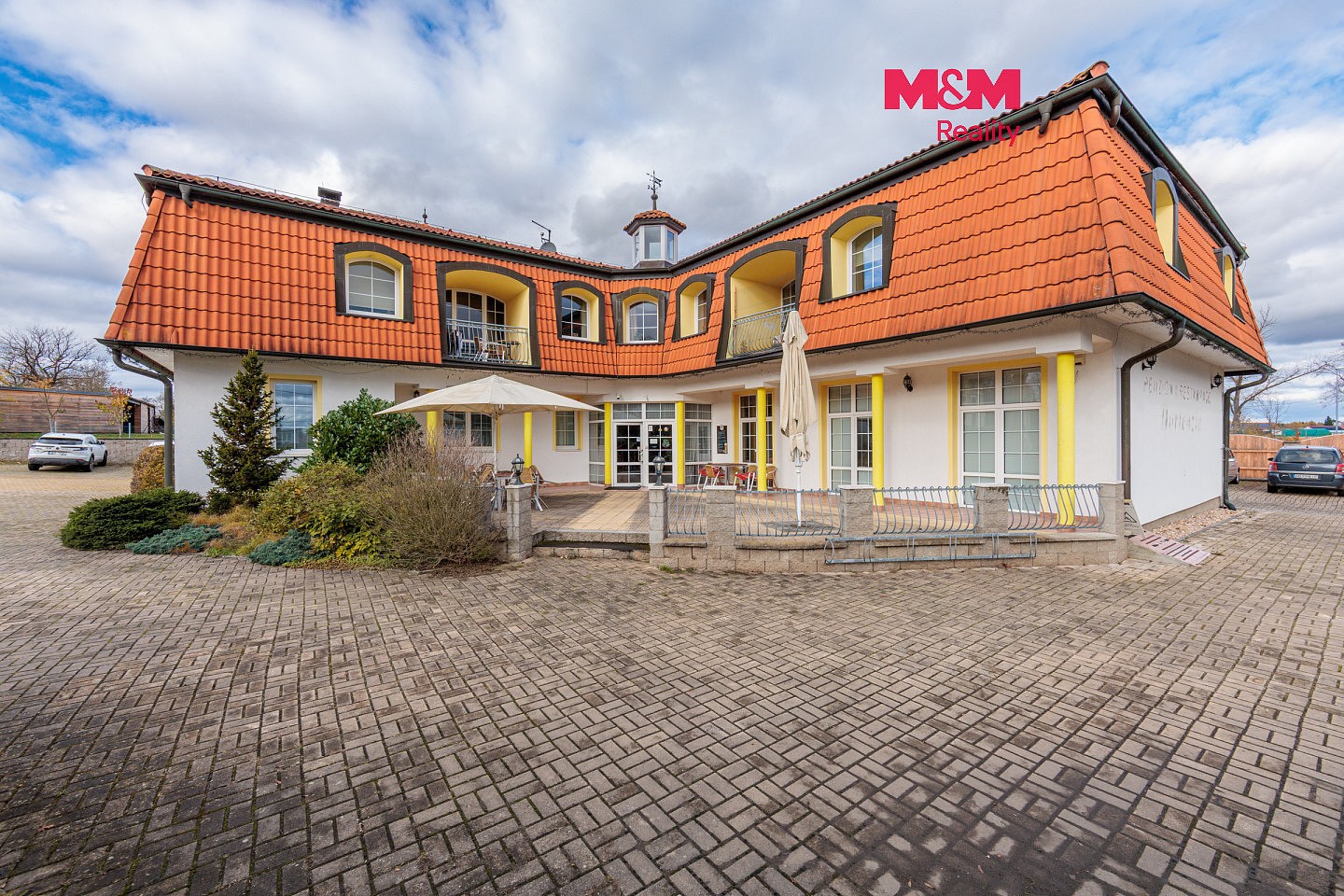 Ubytovací zařízení, 618 m²