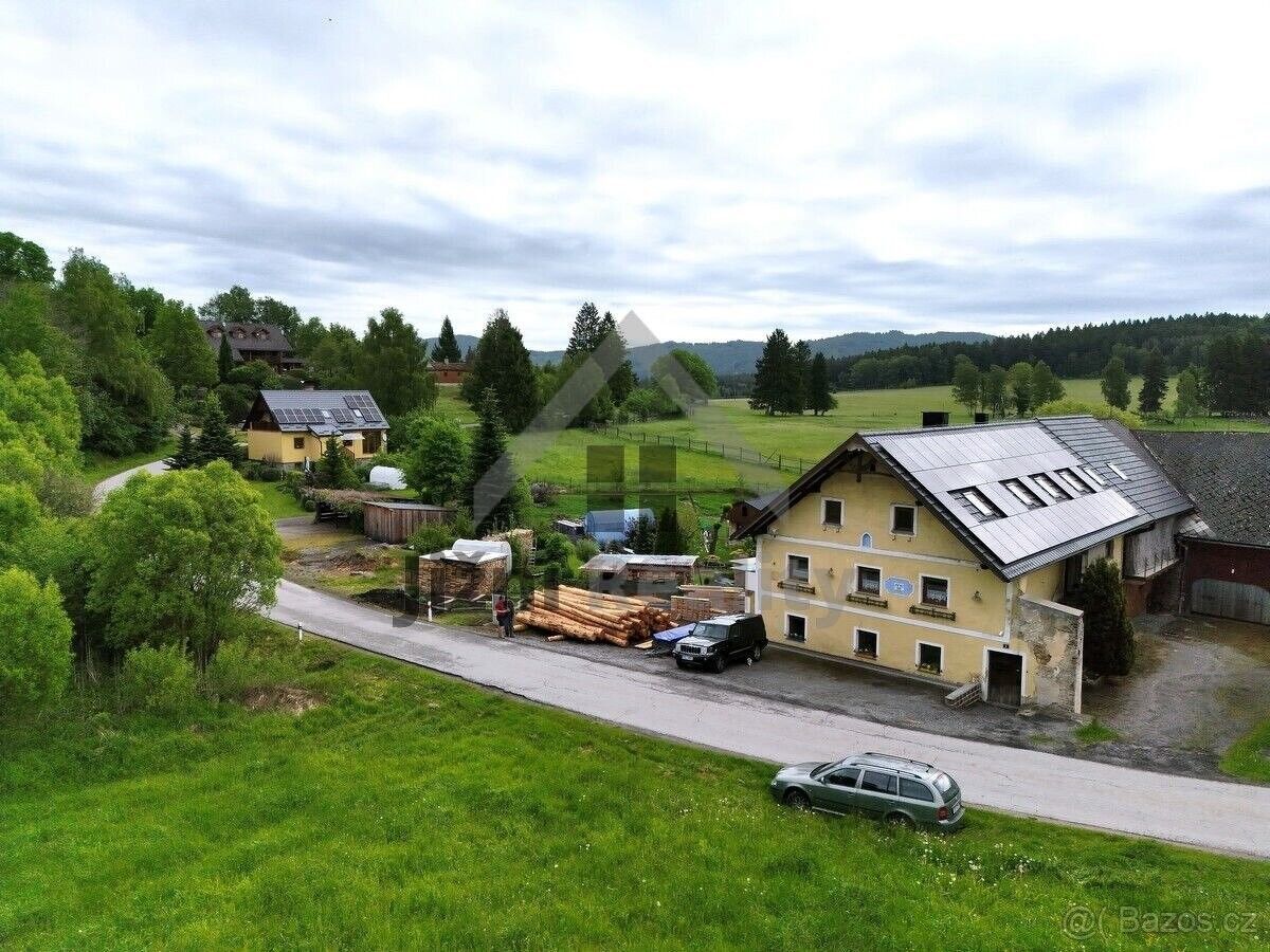 Rodinné domy, Loučovice, 382 73