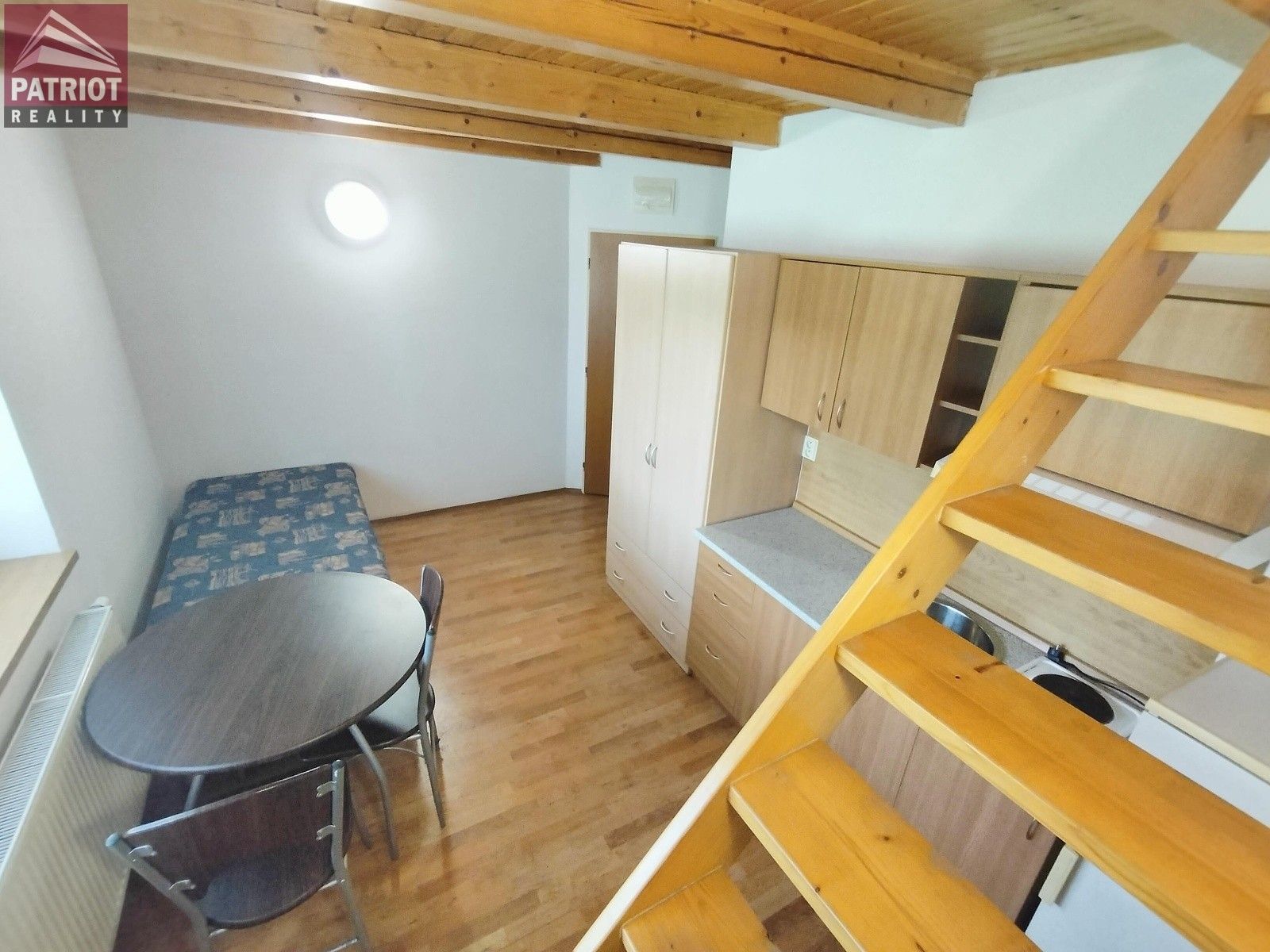 Pronájem byt 1+1 - Schweitzerova, Olomouc, 35 m²