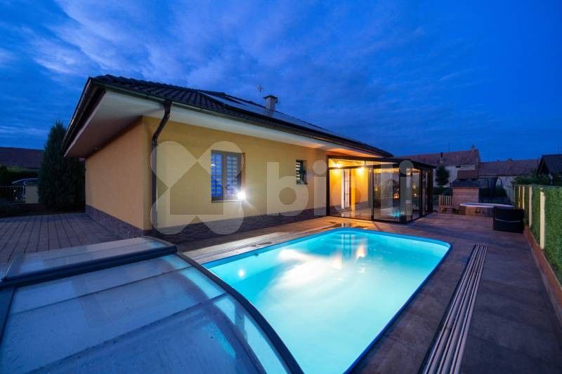 Rodinné domy, Lkáň, 100 m²