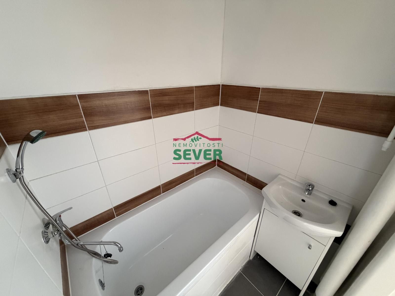 Byt 1+1 · 36 m² · Ervěnická, Jirkov - 3