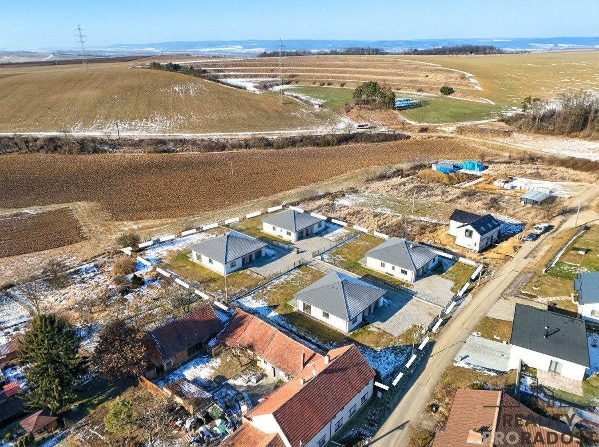 Pozemky pro bydlení, Bohdalice-Pavlovice, 4 986 m² - 1
