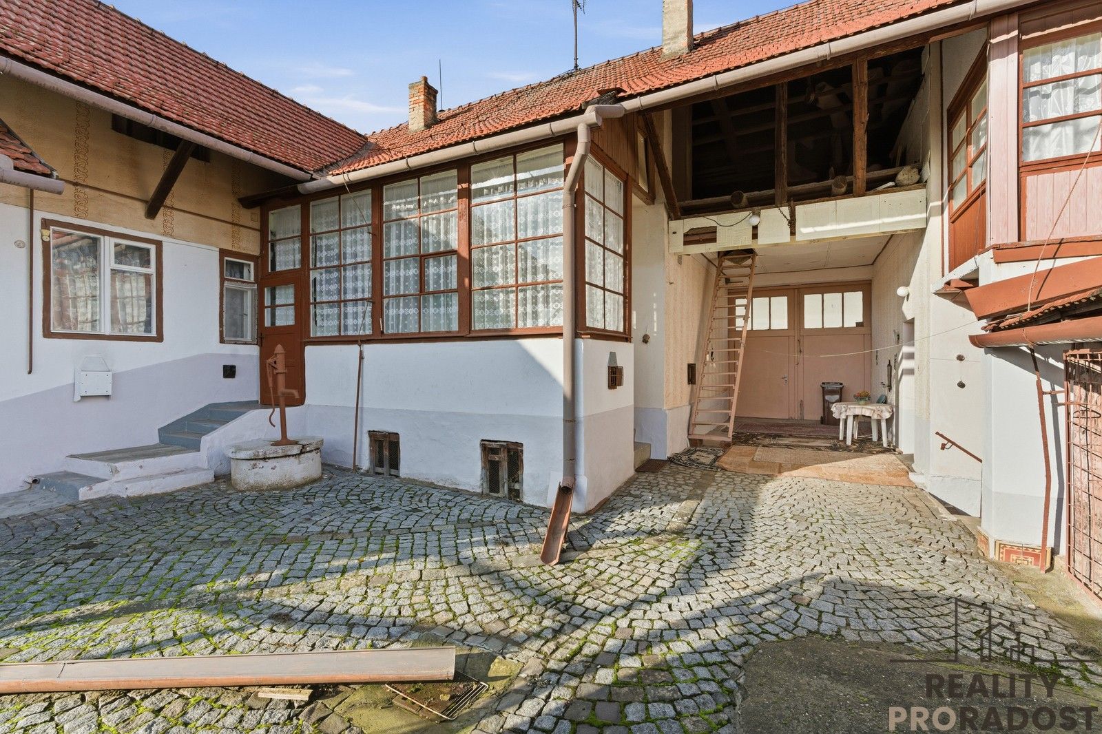 Prodej rodinný dům - Újezd, Čejkovice, 180 m²