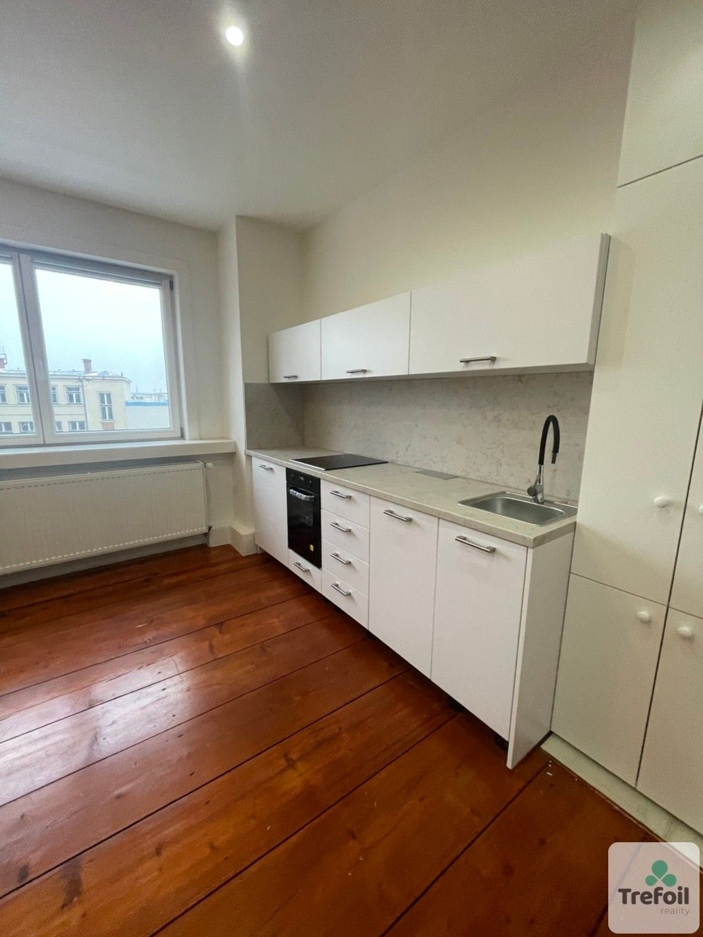 Pronájem byt 2+kk - náměstí Míru, Mělník, 46 m²