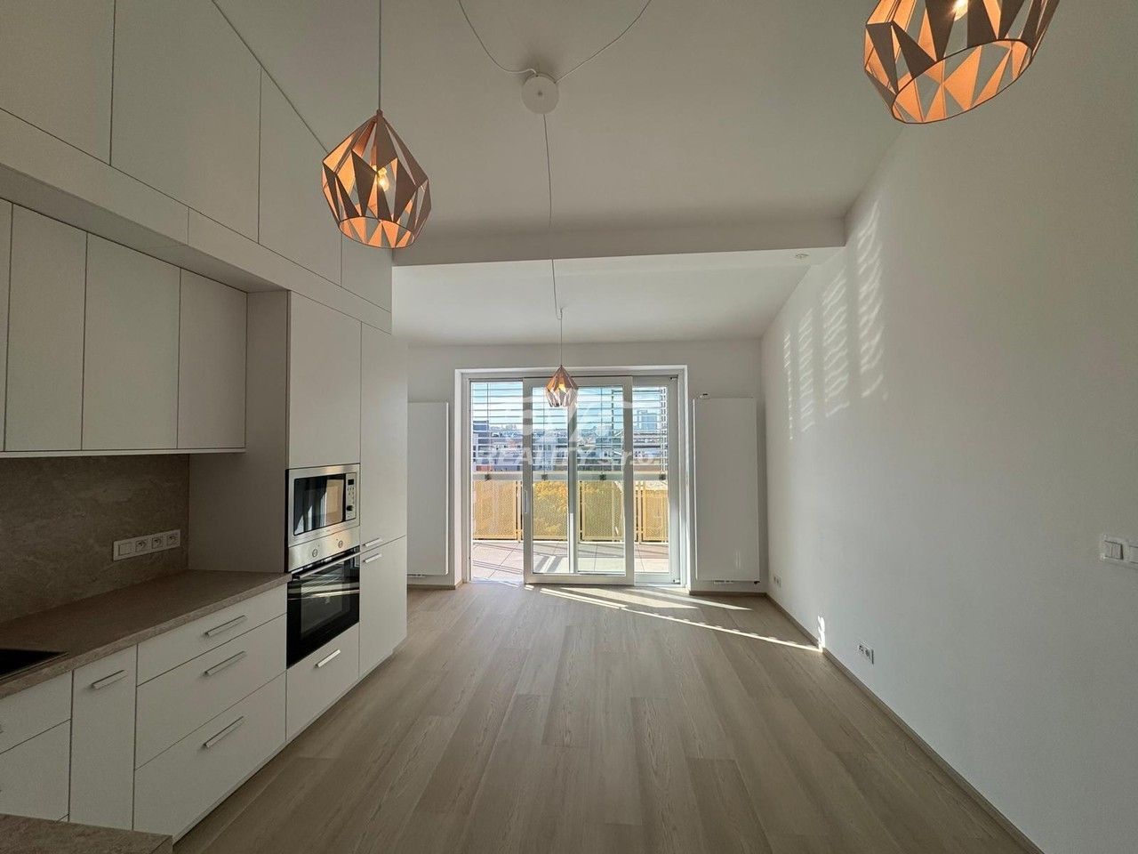 Byt 2+kk · 32 m² · Petrohradská, Praha - 3