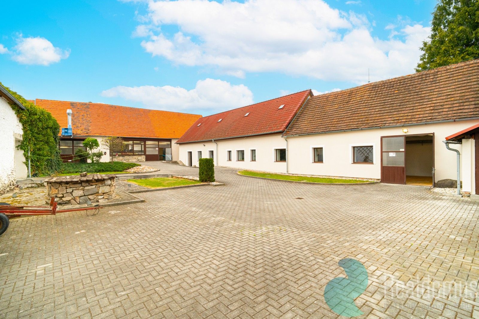 Prodej výrobní prostory - Babice, 1 075 m² - 1