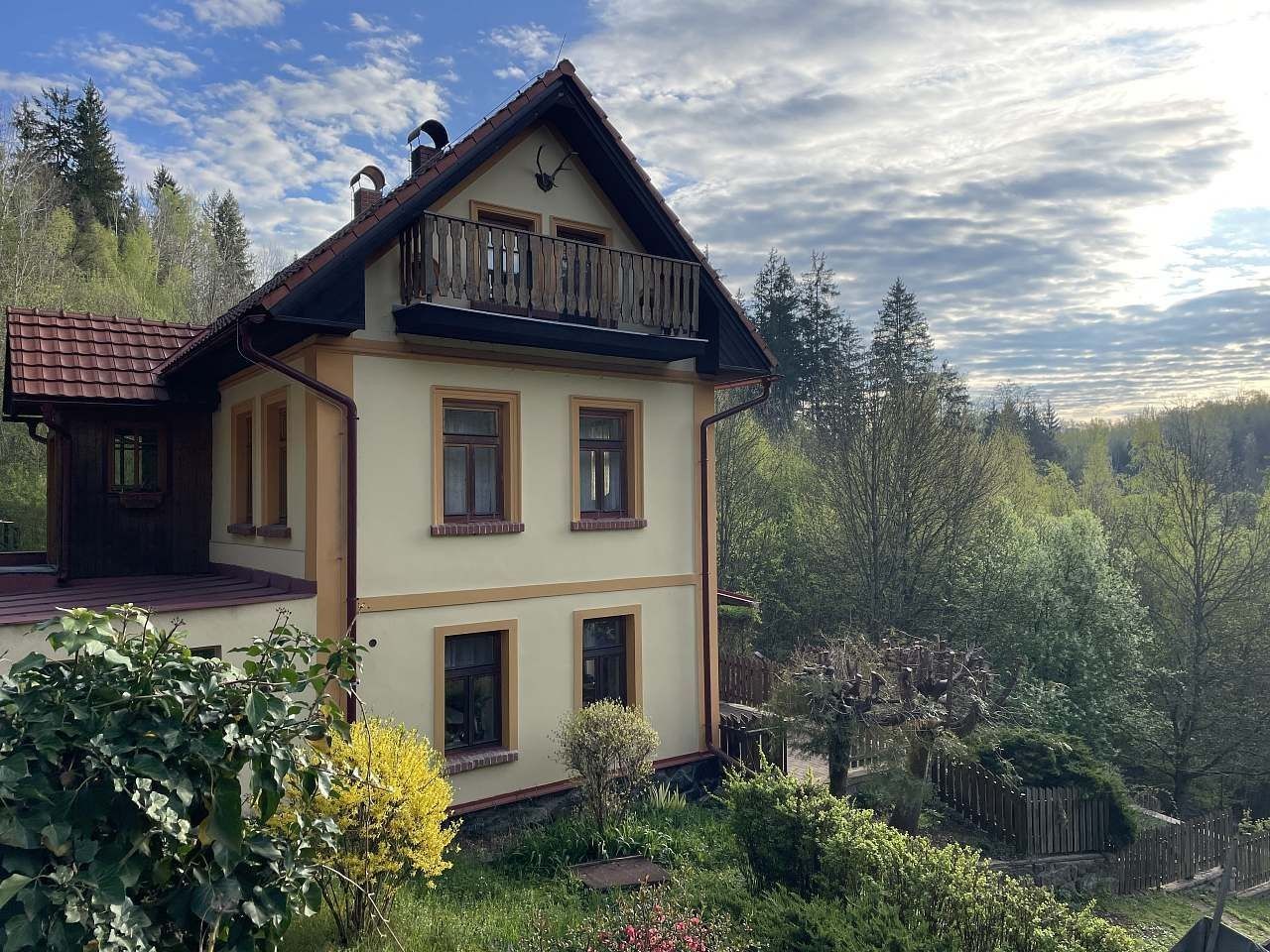 Chaty, Benešov u Semil - Benešov u Semil, Liberecký kraj - 1