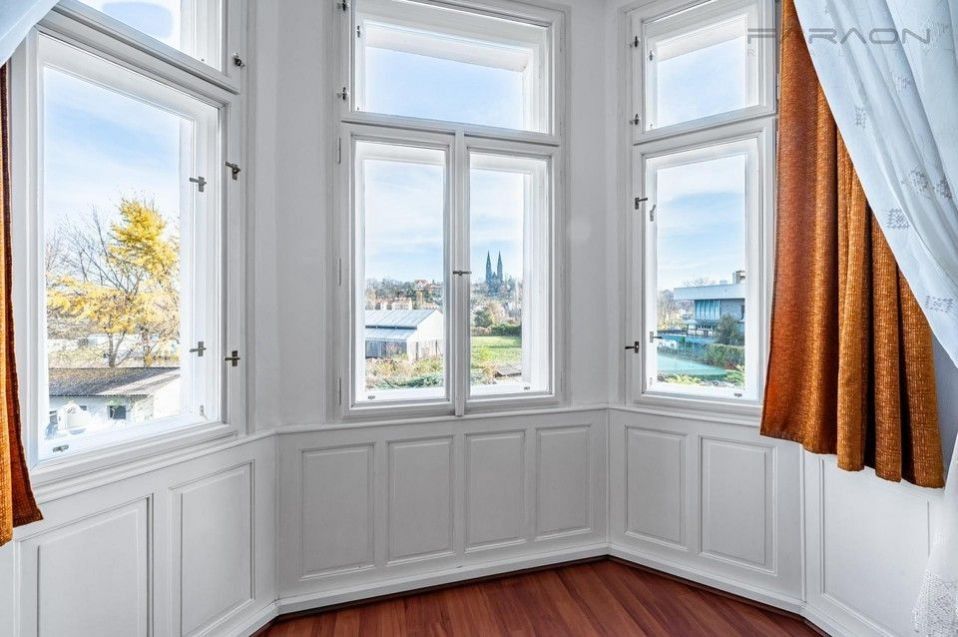 4+1, Na Plzeňce, Praha, 150 m²