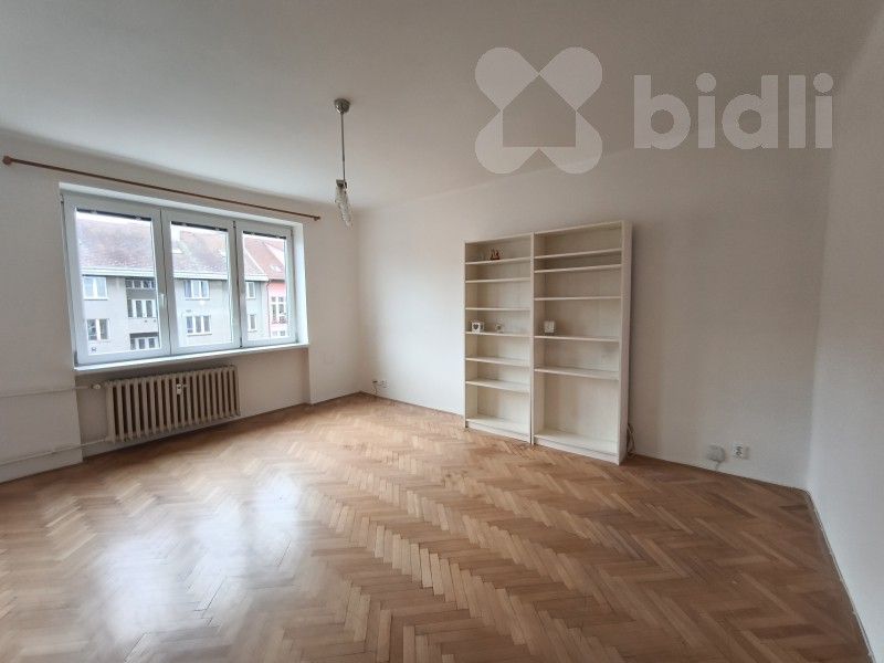 Pronájem byt 2+kk - V olšinách, Praha, 51 m²
