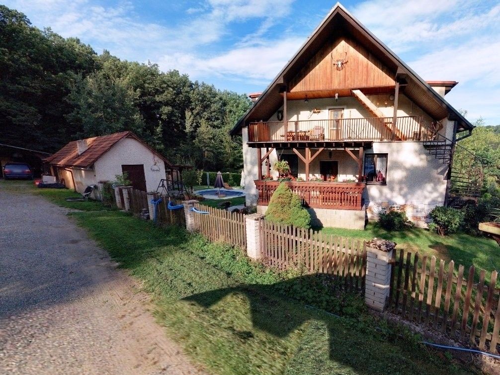 Rodinný dům · 207 m² · Karlova Ves - 4