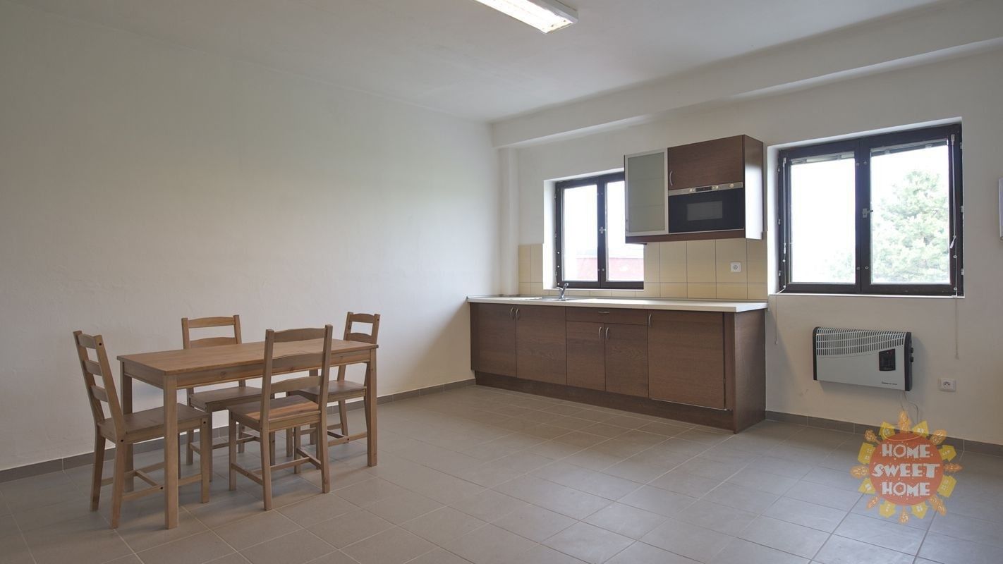 Kancelář · 21 m² · Ve žlíbku 1800, Praha Horní Počernice - 3