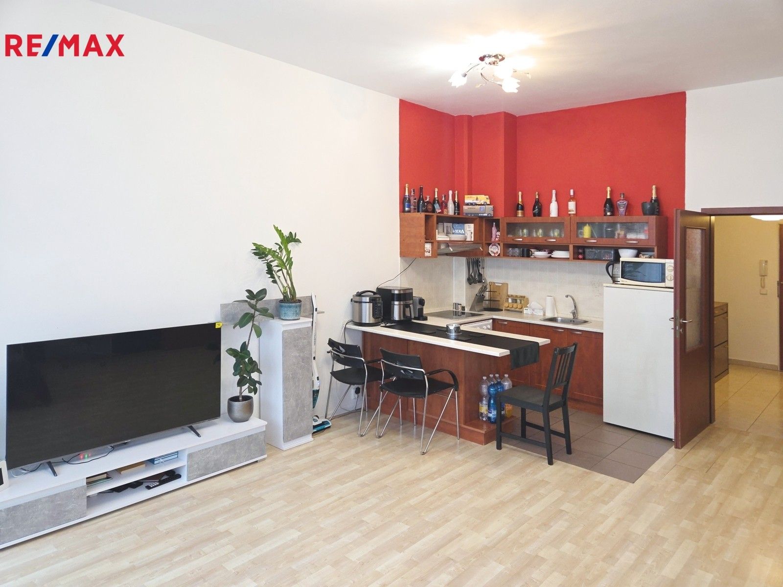 Pronájem byt 1+kk - Petržílkova, Praha, 42 m²