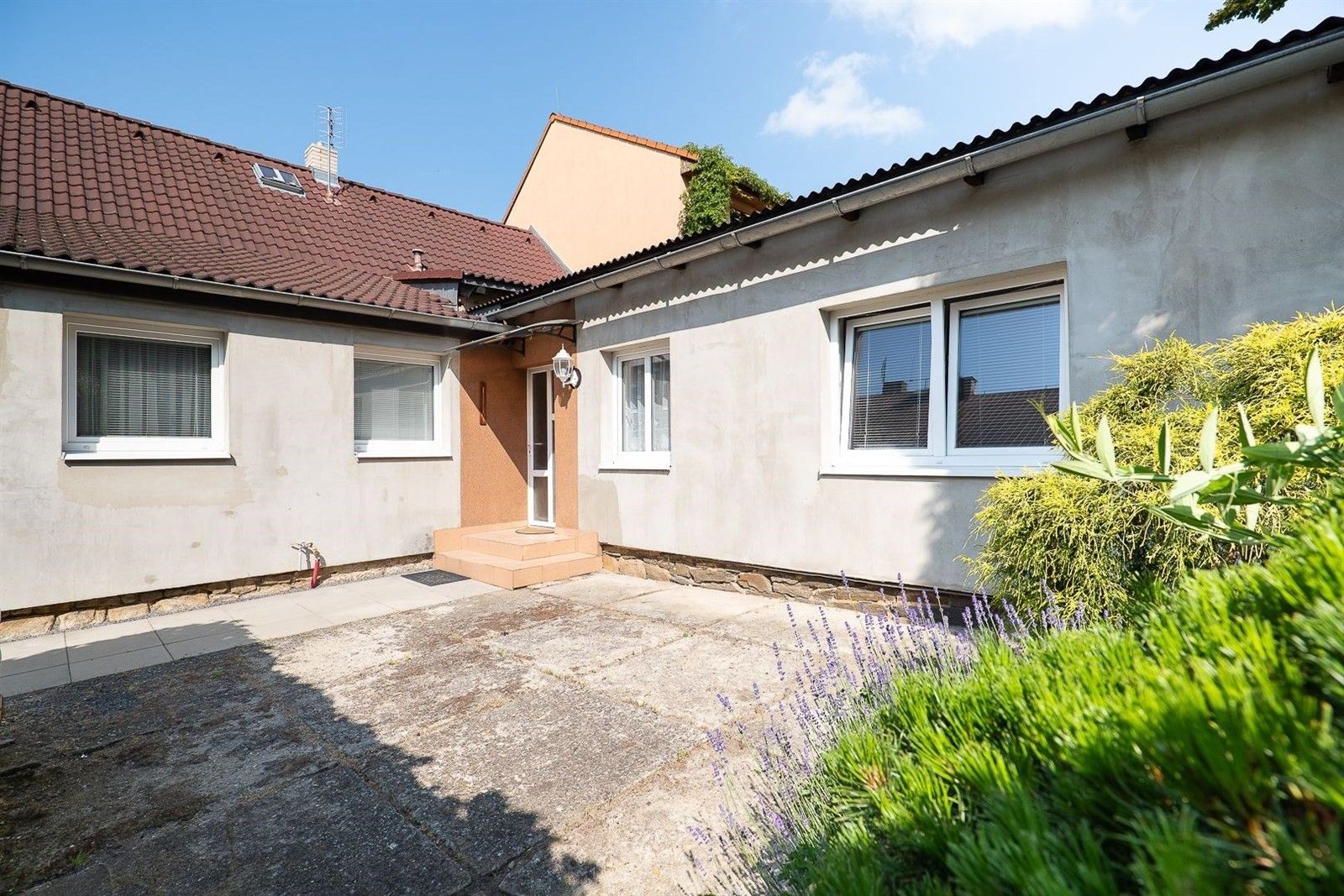 Prodej rodinný dům - Božanovská, Praha, 140 m²