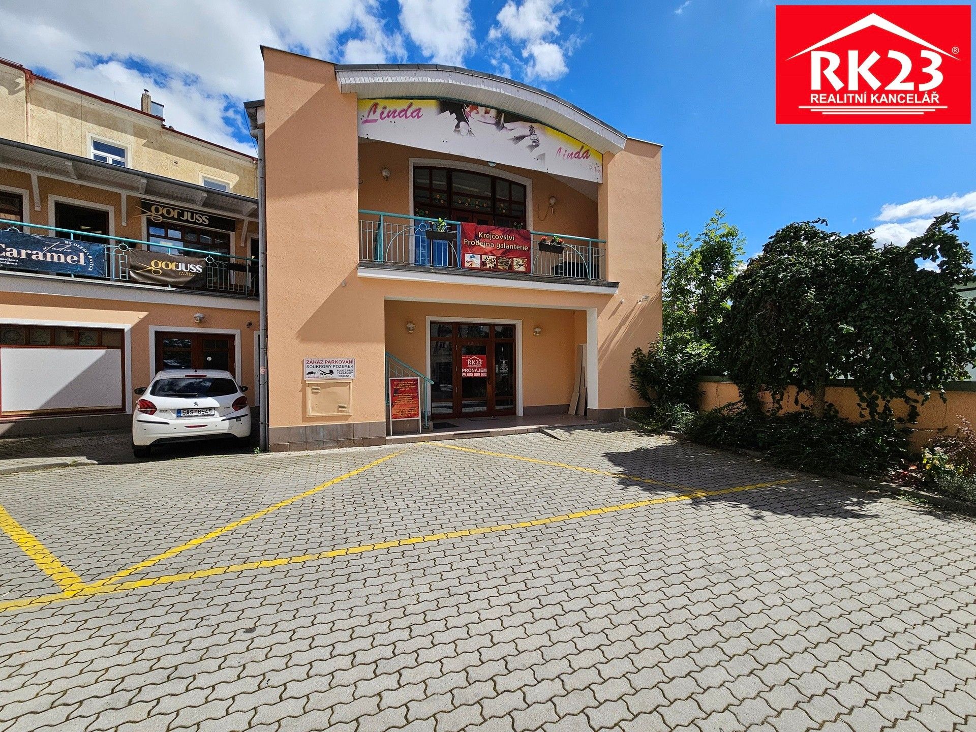 Obchodní prostory, Hlavní třída, Mariánské Lázně, 97 m²