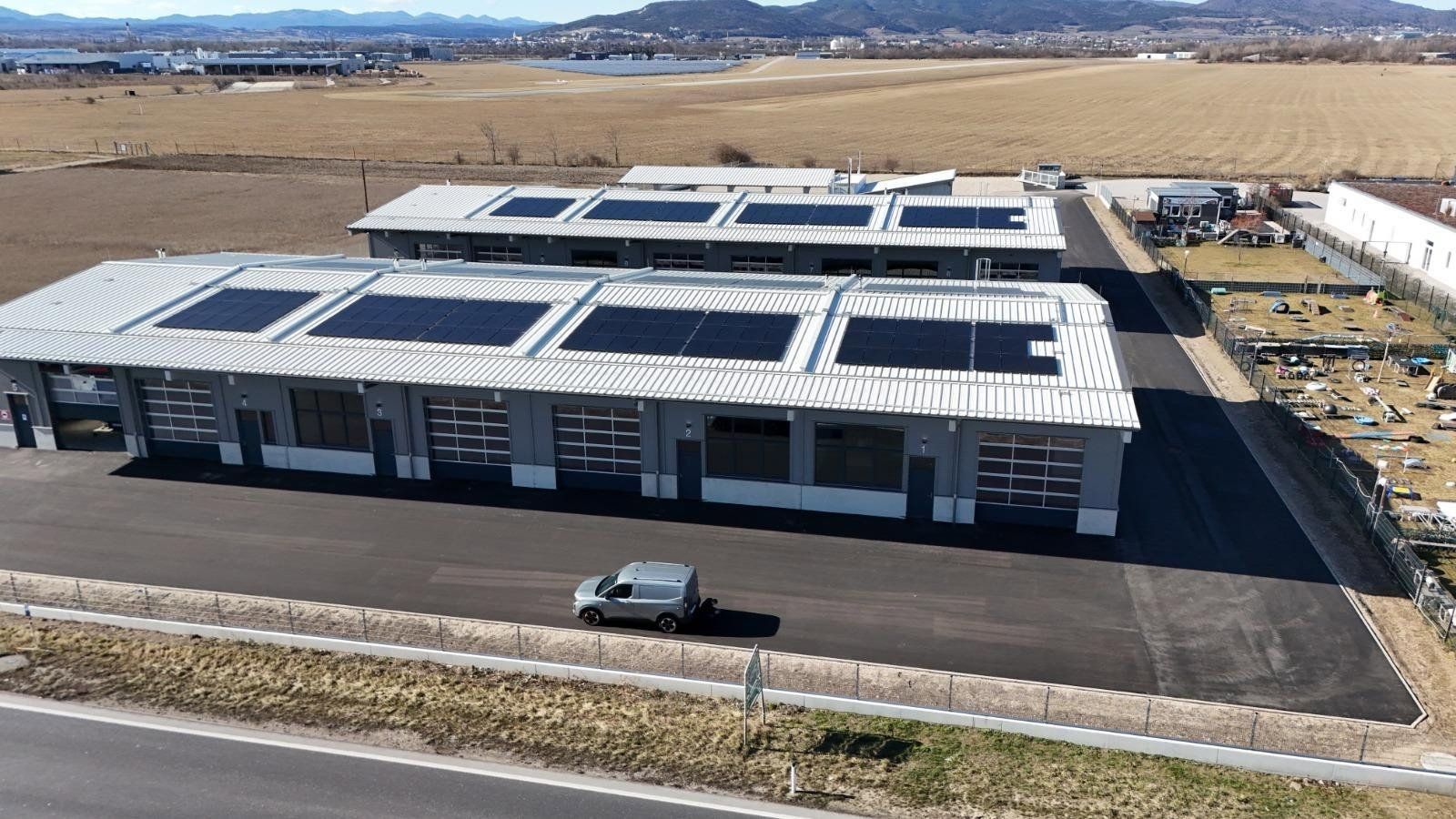 Obchodní prostory, Gewerbepark B17 / II / Straße 3 / Objekt 11 Teesdorf Niederösterreich 2524, 2 082 m² - 2