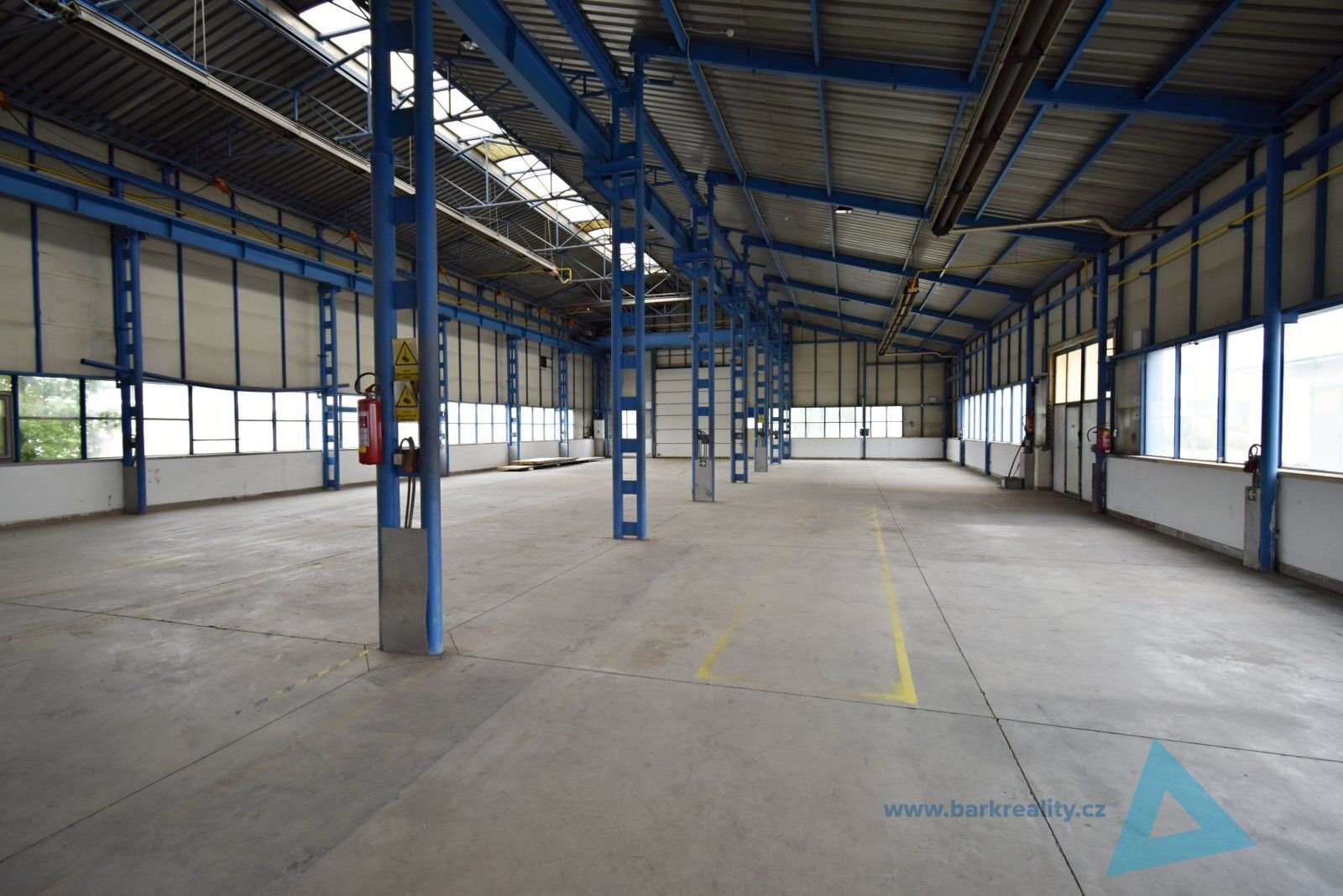 Pronájem sklad - Štikov, Nová Paka, 648 m²