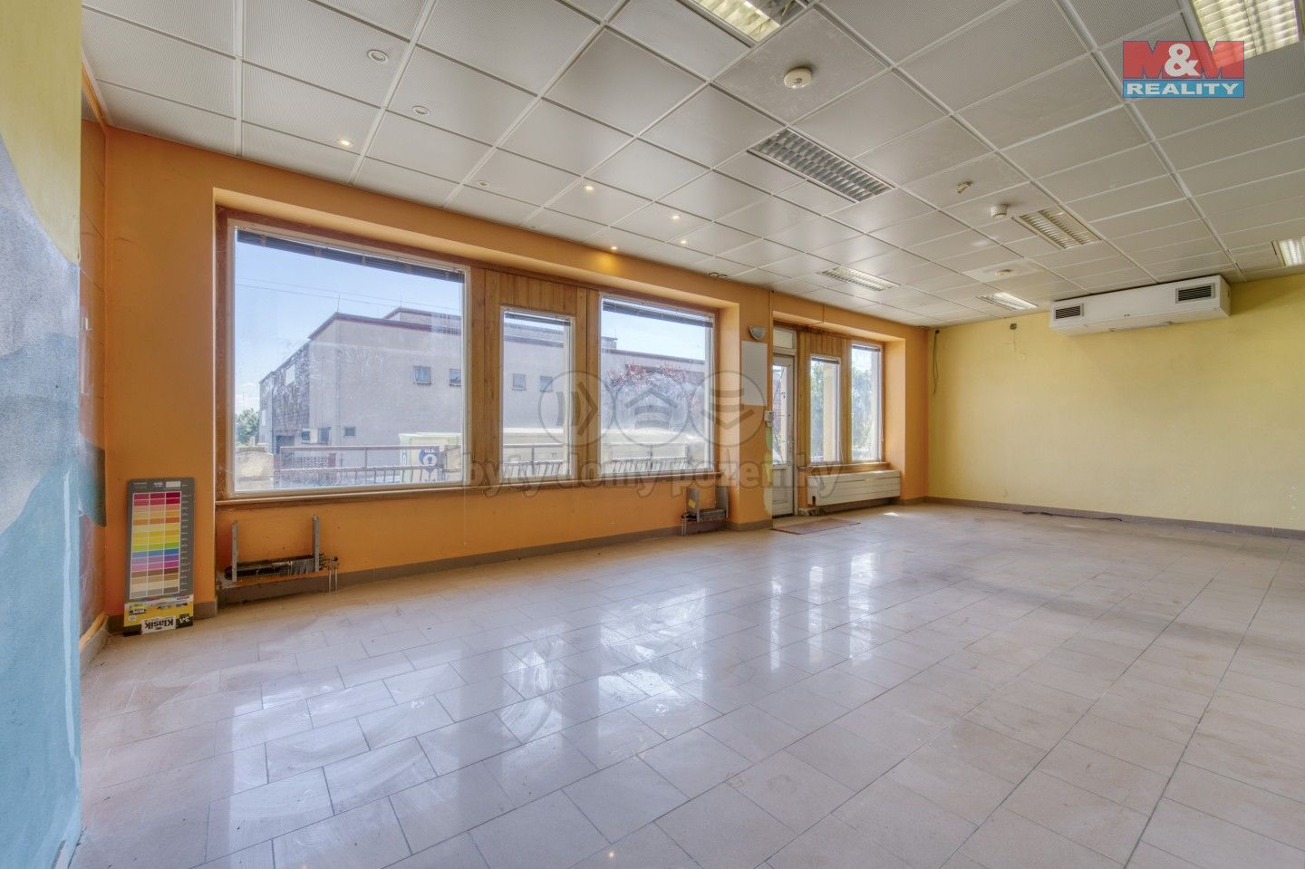 Pronájem obchodní prostory - Kralovice, 77 m²