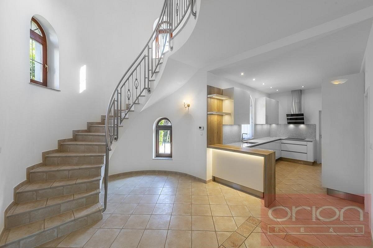 Rodinný dům · 243 m² · Praha - Nebušice, okres Praha 6, Hlavní město Praha - 4