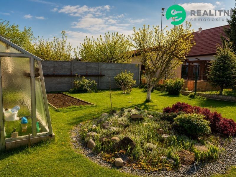Prodej rodinný dům - Zahradní  , Libiš, 220 m² - 5