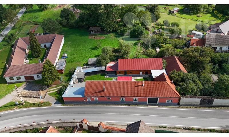 Prodej pozemek pro bydlení - Bečice, 240 m² - 5