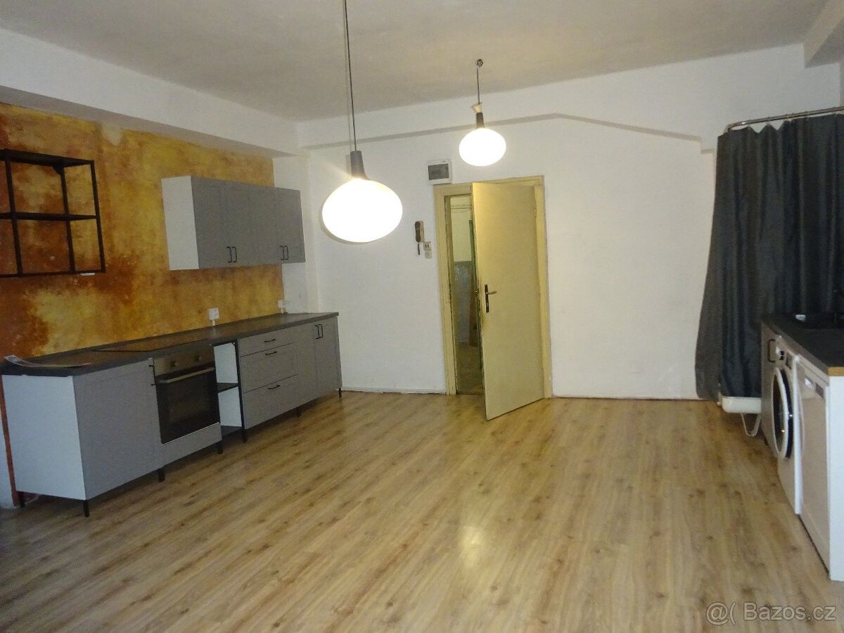 Ostatní, Liberec, 460 01