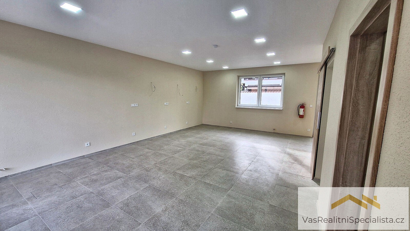 Obchodní prostory, Do Podkovy, Mukařov, okres Praha-východ, 50 m² - 1