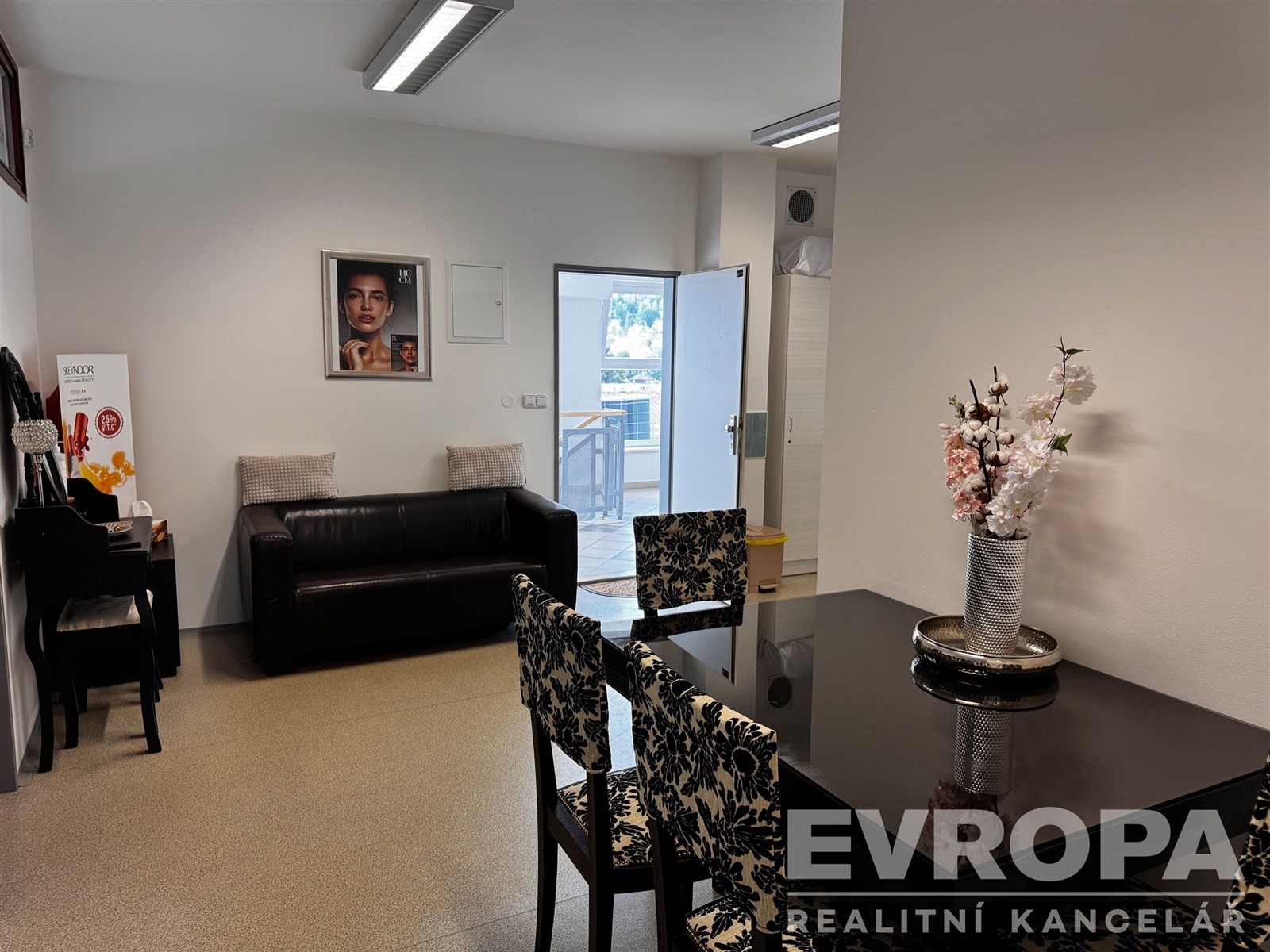 Obchodní prostory · 27 m² · Komenského 4847, Jablonec nad Nisou - 3