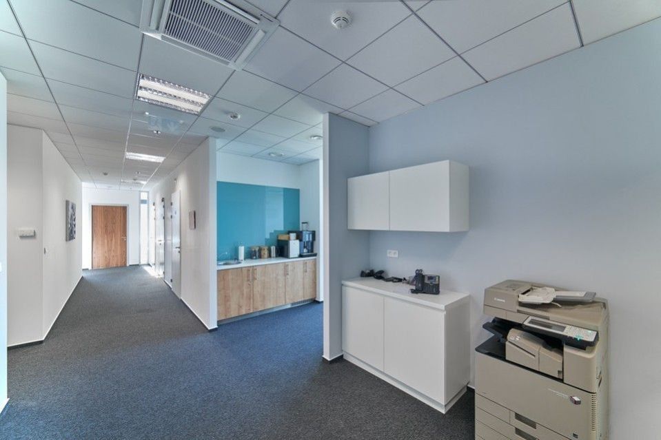 Pronájem kancelář - Aviatická, Praha, 34 m² - 5