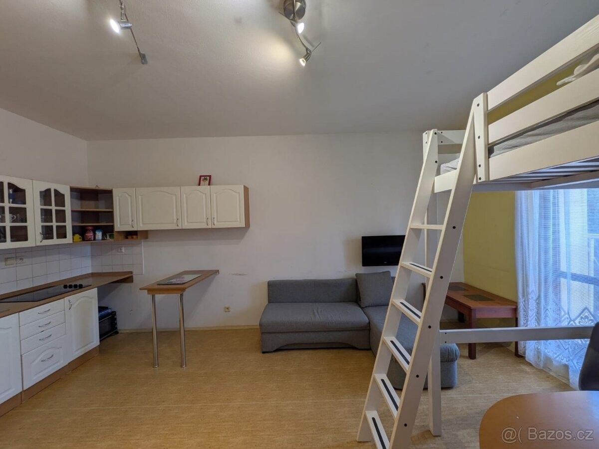 Byty, Hostivice, 253 01