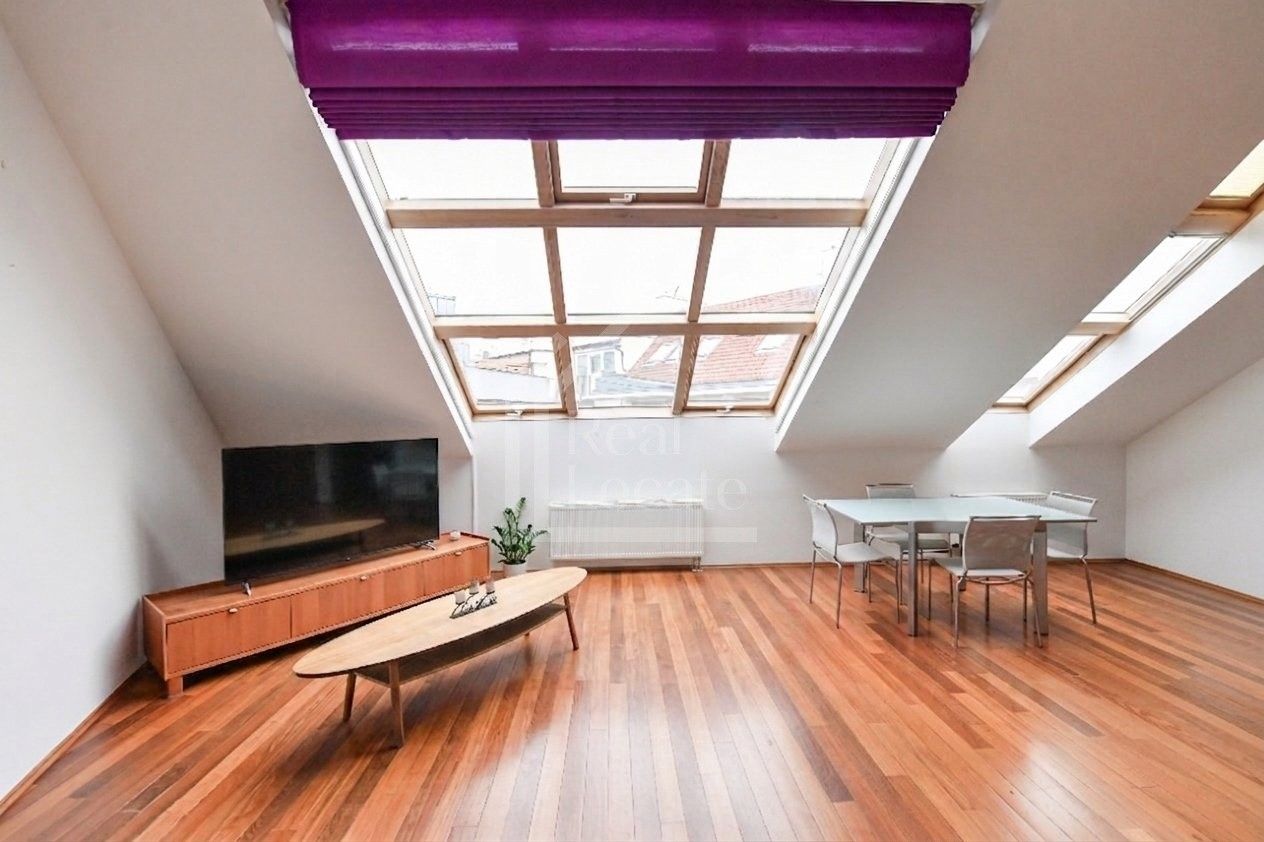 Byt 2+kk · 107 m² · Helmova, Praha Nové Město - 3