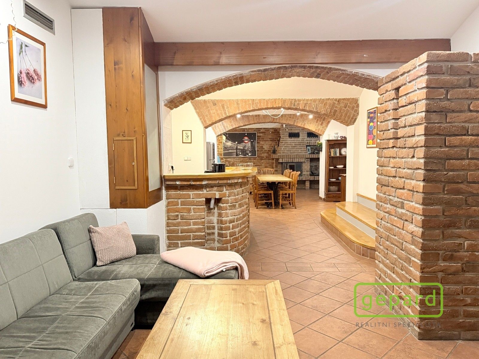 Pronájem kancelář - Bělehradská, Praha, 132 m²