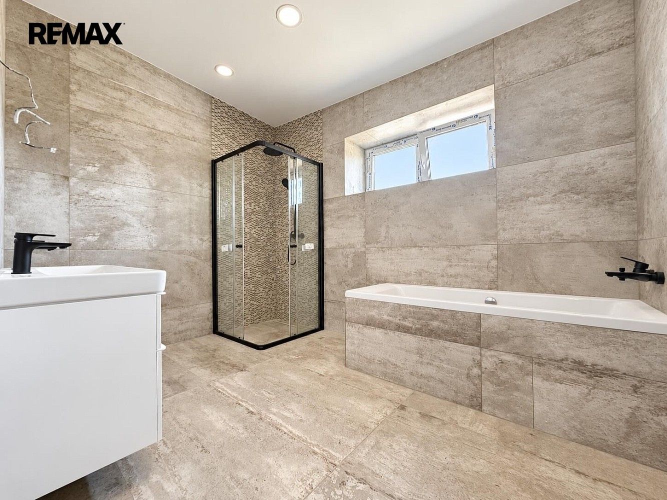 Prodej rodinný dům - Petrovice u Karviné - Prstná, okres Karviná, 107 m² - 5