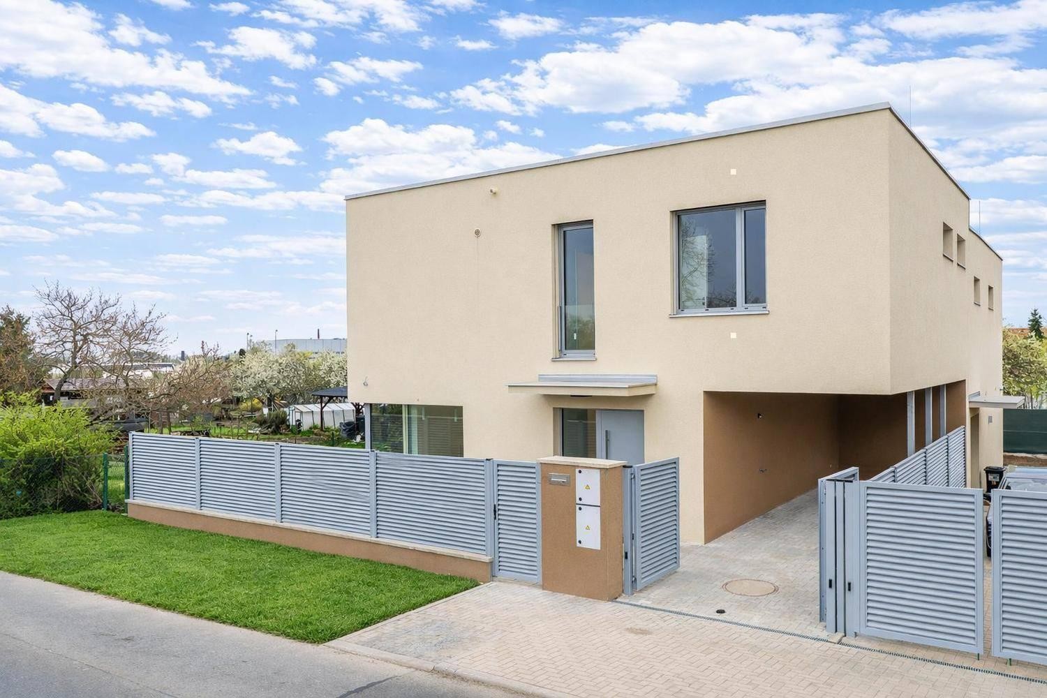 Rodinný dům · 126 m² · Dolnoměcholupská, Praha - 3