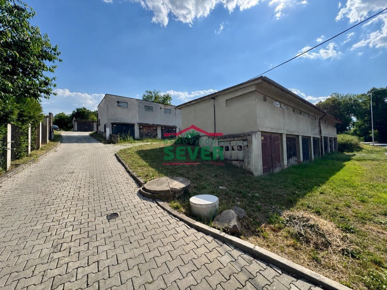 Garáže, Rudé armády, Obrnice, 19 m² - 1