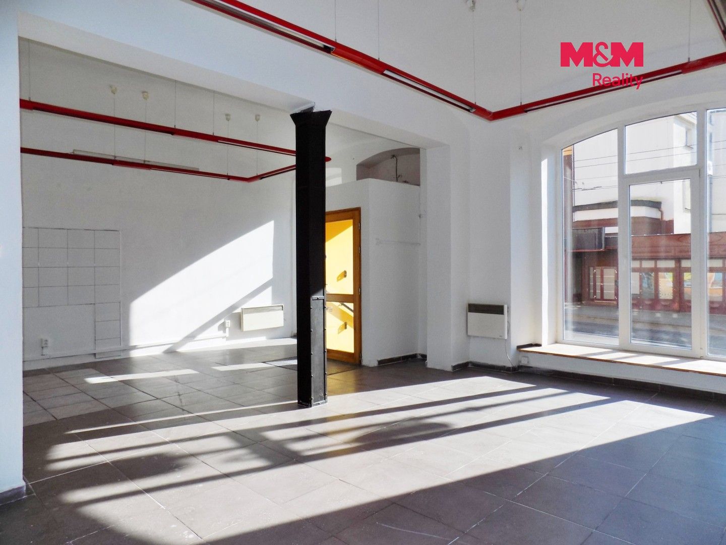 Obchodní prostory, U nádraží, Teplice, 68 m² - 2