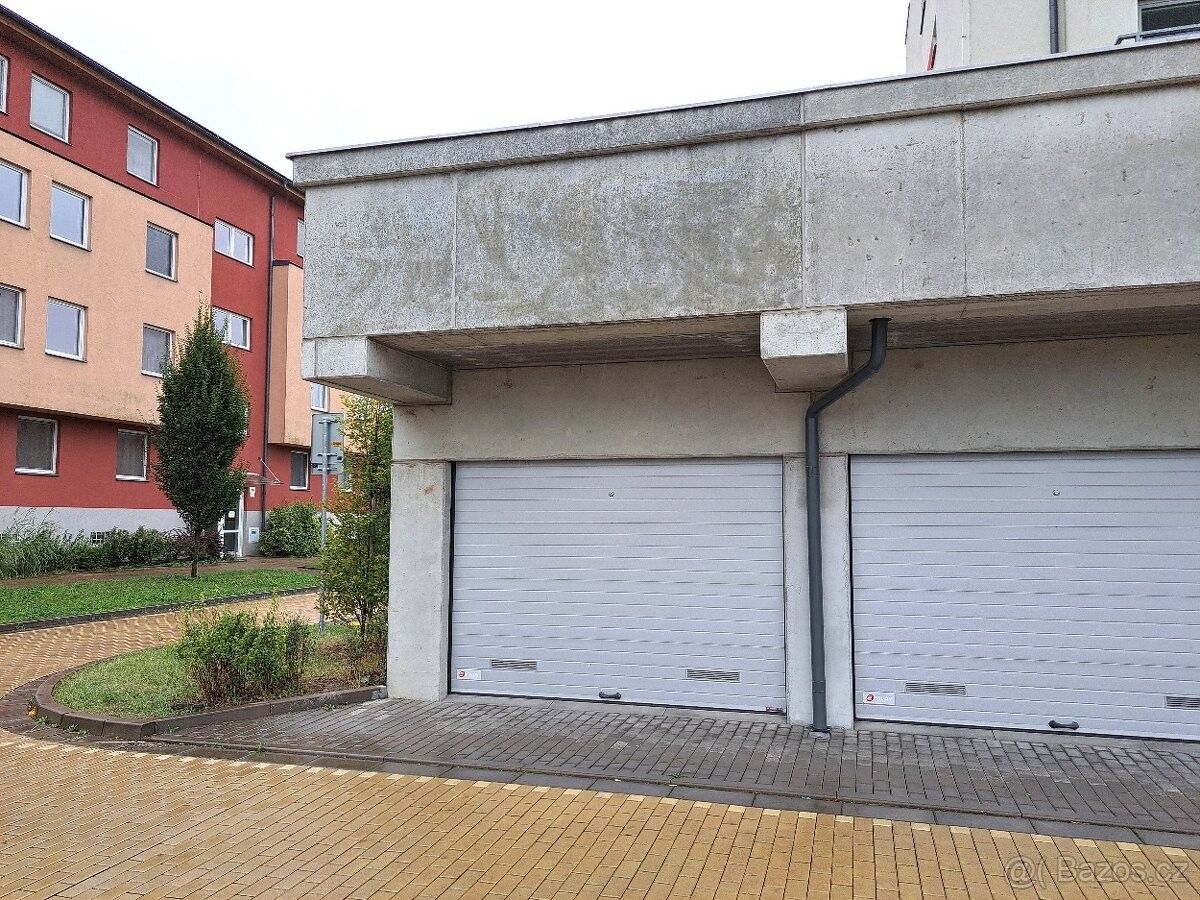 Garáž · Šlapanice u Brna, 664 51 - 3