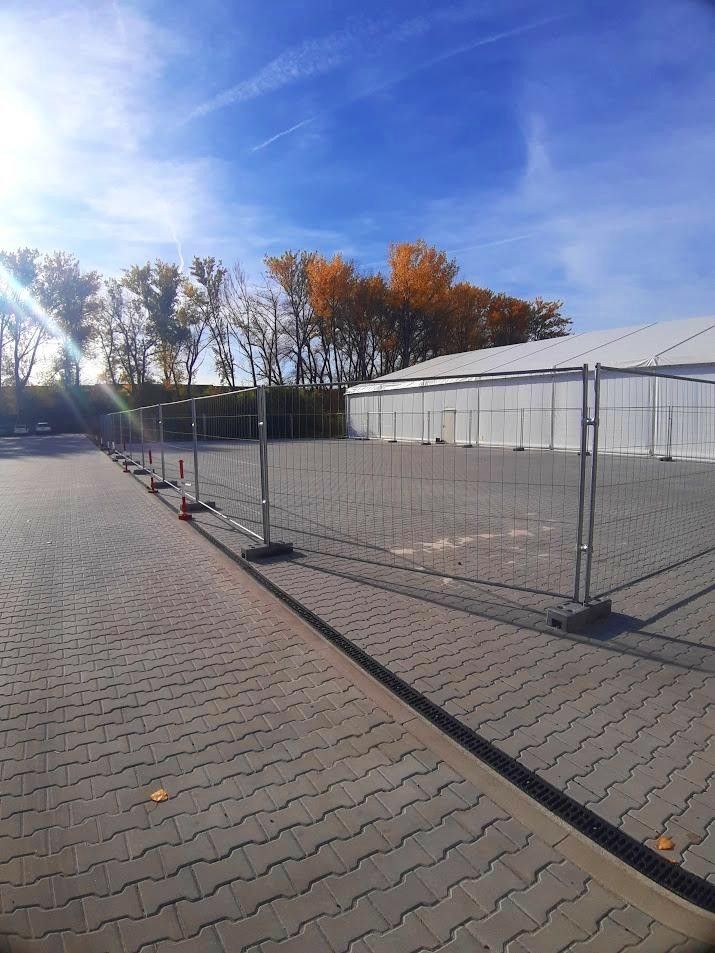 Pronájem komerční pozemek - Východní, Líbeznice, 700 m²