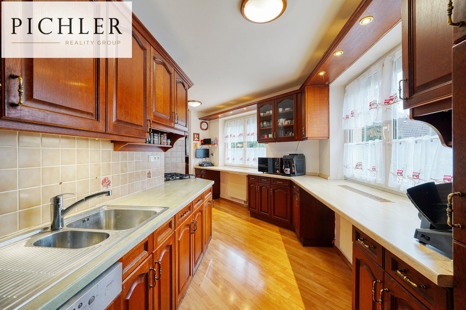 Pronájem rodinný dům - Na Kovářské stráni, Plzeň, 500 m²