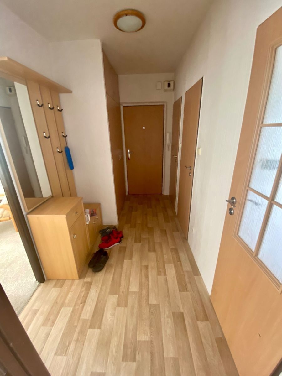 3+1, Okrajová, Pardubice - Pardubice, Pardubický kraj, 53 m²