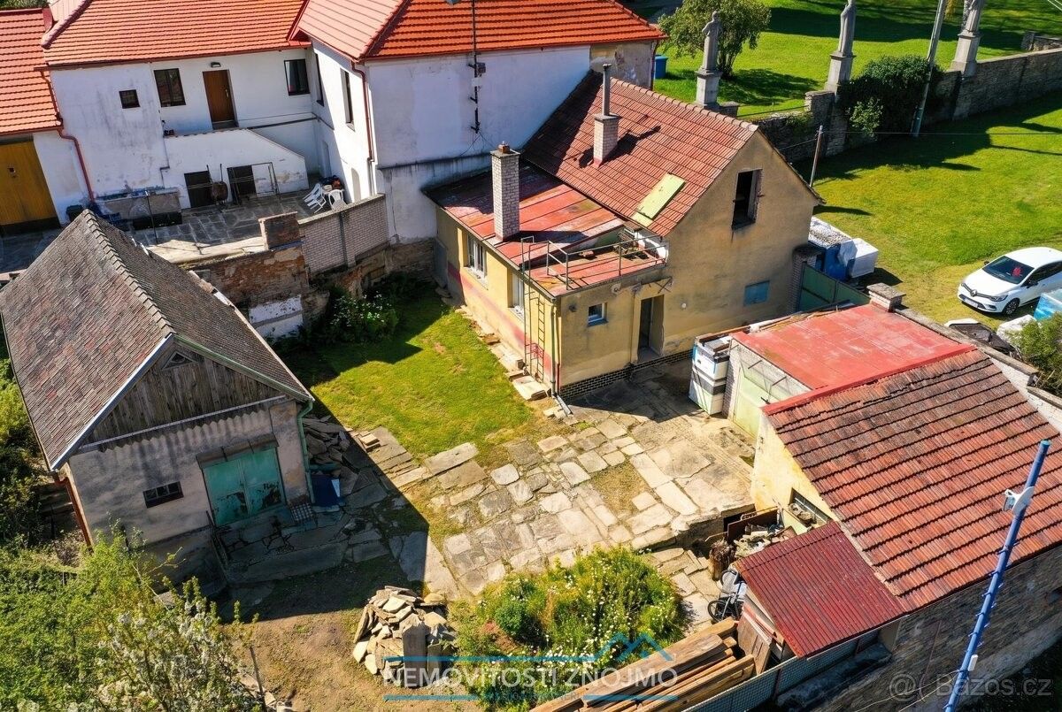 Rodinné domy, Hluboké Mašůvky, 671 52 - 2